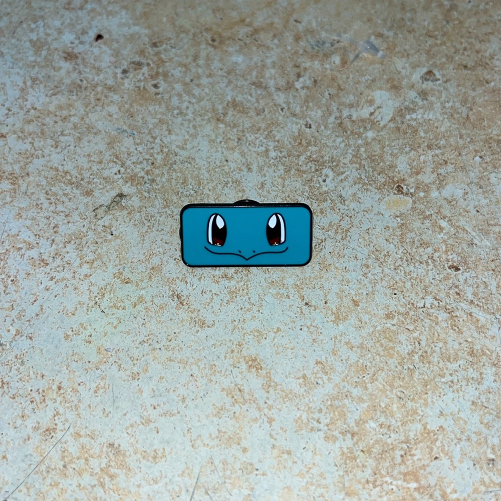 Pokémon Squirtle Face Pin